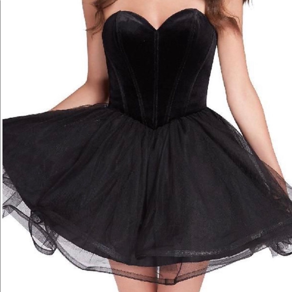 KALANI HILLIKER BY ALYCE PARIS 2643 size 4